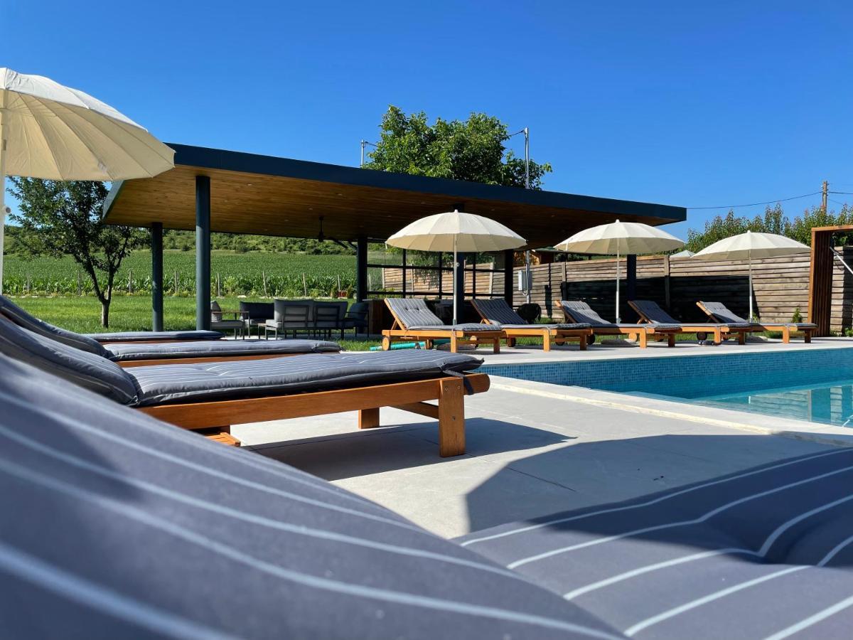 Mutafova Guest House Veliki Preszlav Kültér fotó