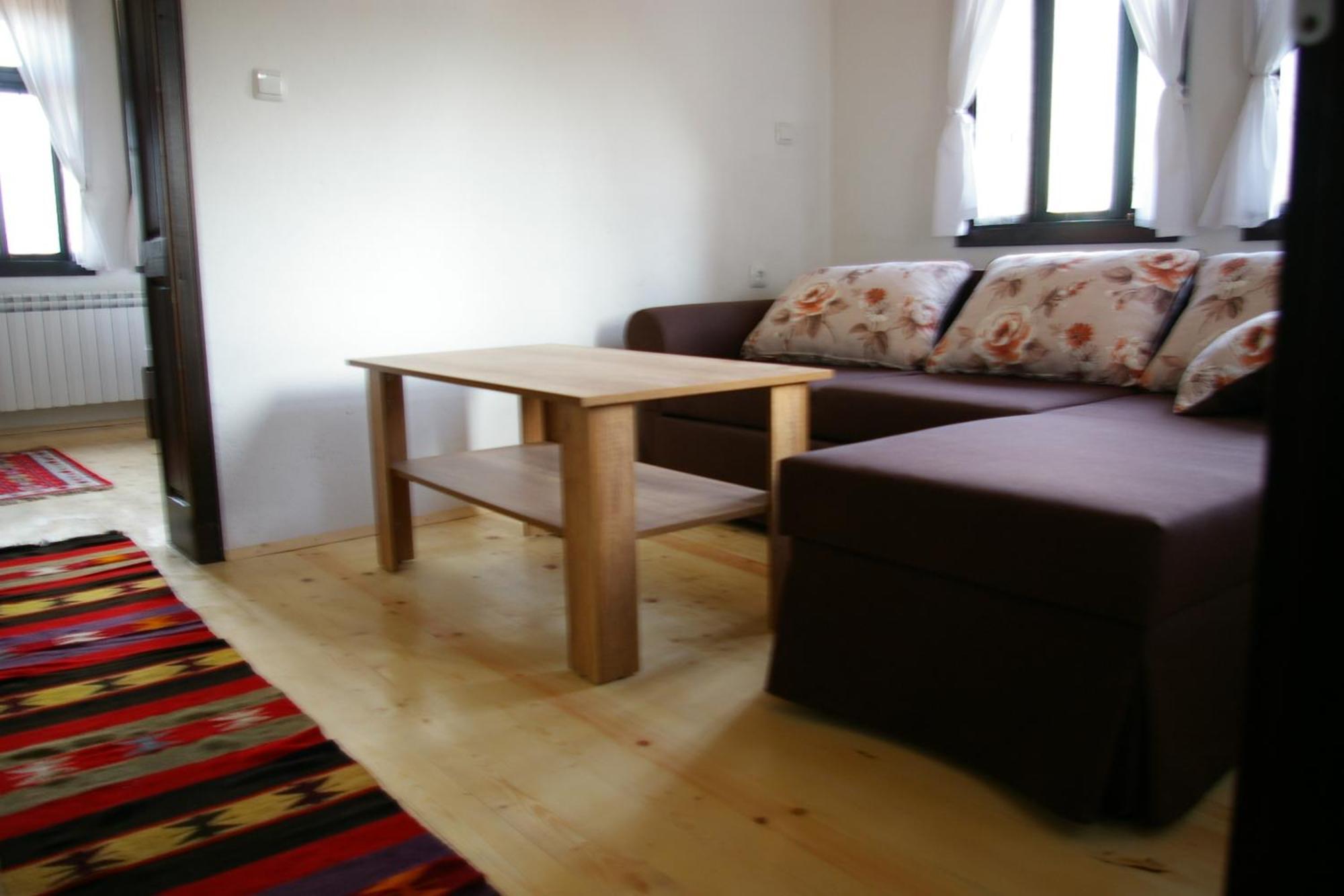 Mutafova Guest House Veliki Preszlav Szoba fotó