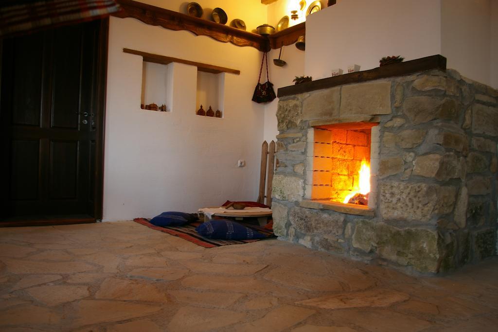 Mutafova Guest House Veliki Preszlav Szoba fotó